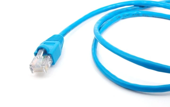 A diferença entre fibra óptica e fio de cobre